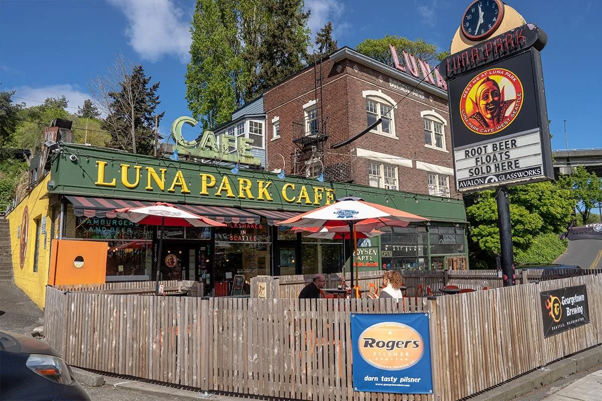 Luna Park Cafe