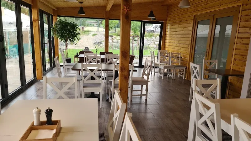 River Club Restaurant