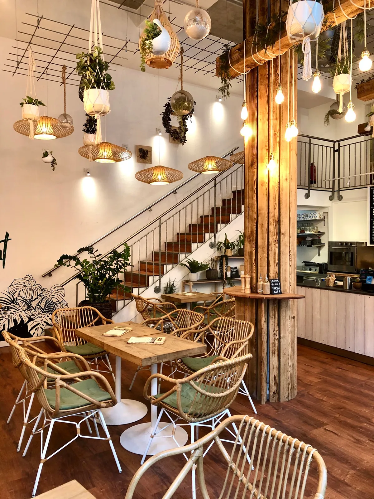 Hanging Out Cafe