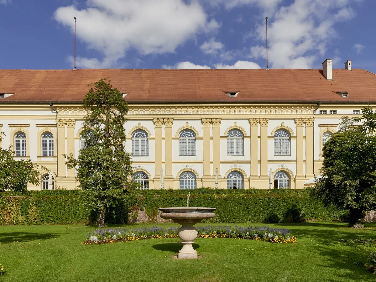 Schloss Dachau Restaurant Cafe