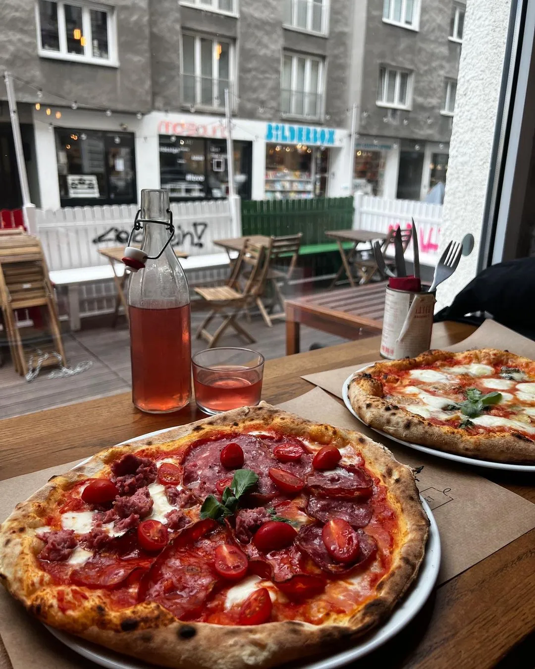 Momo Pizza Gourmet
