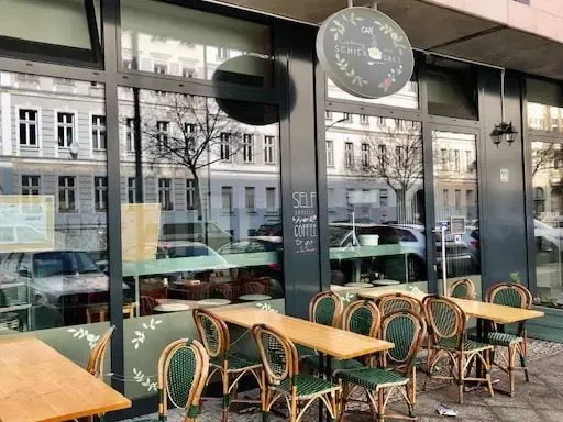 Cafe des Schicksals