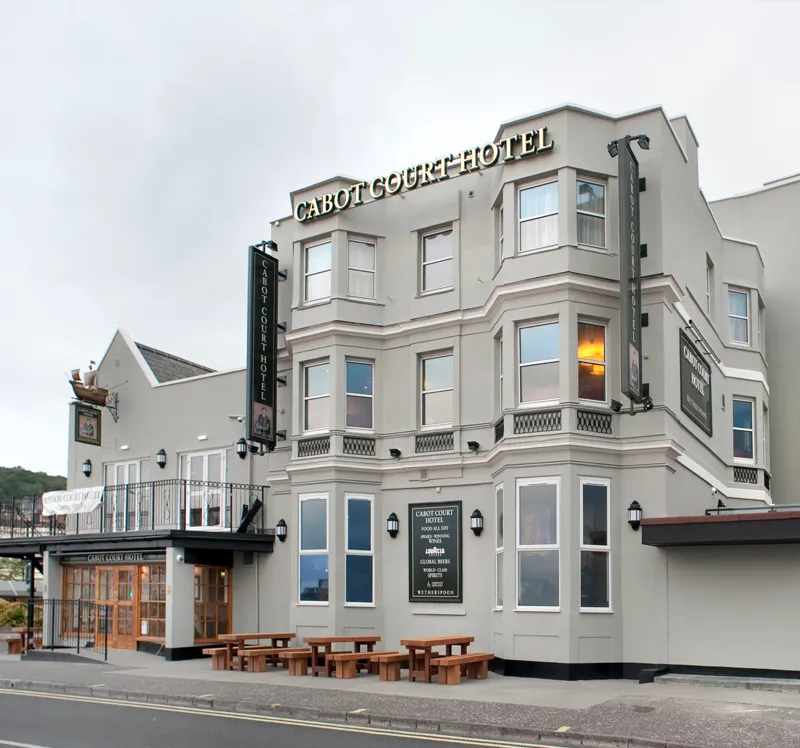 Cabot Court Hotel
