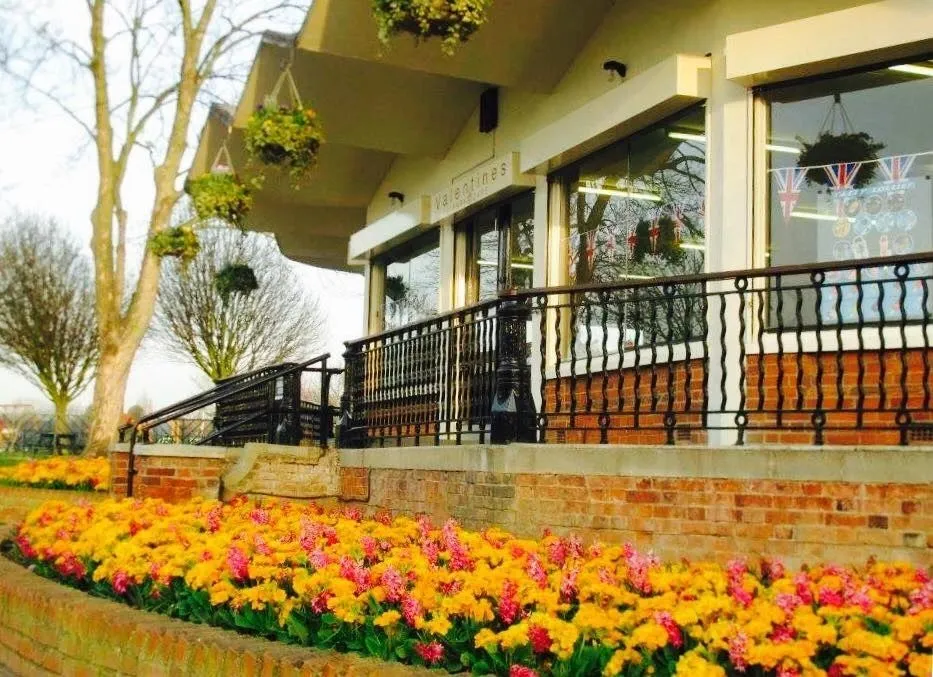 Valentines Park Cafe