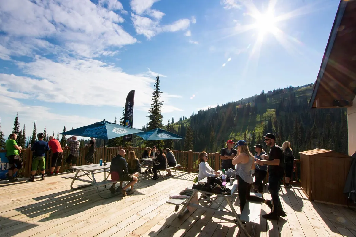 Sunburst Bar & Eatery