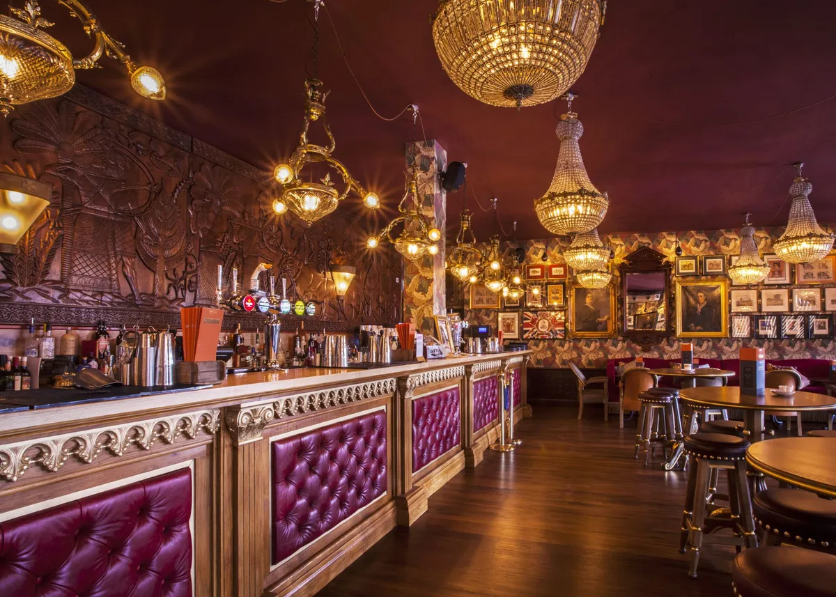 Cosy Club