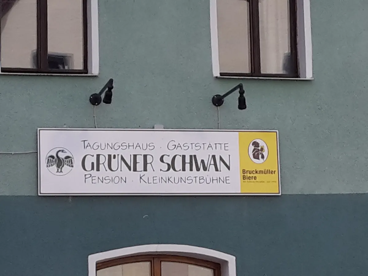 Gruner Schwan