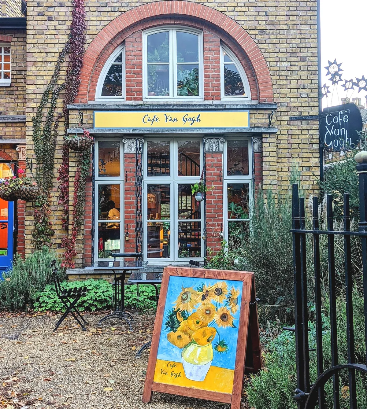 Cafe van Gogh