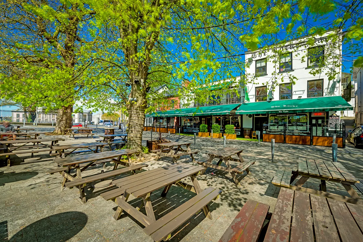 The Locke Bar