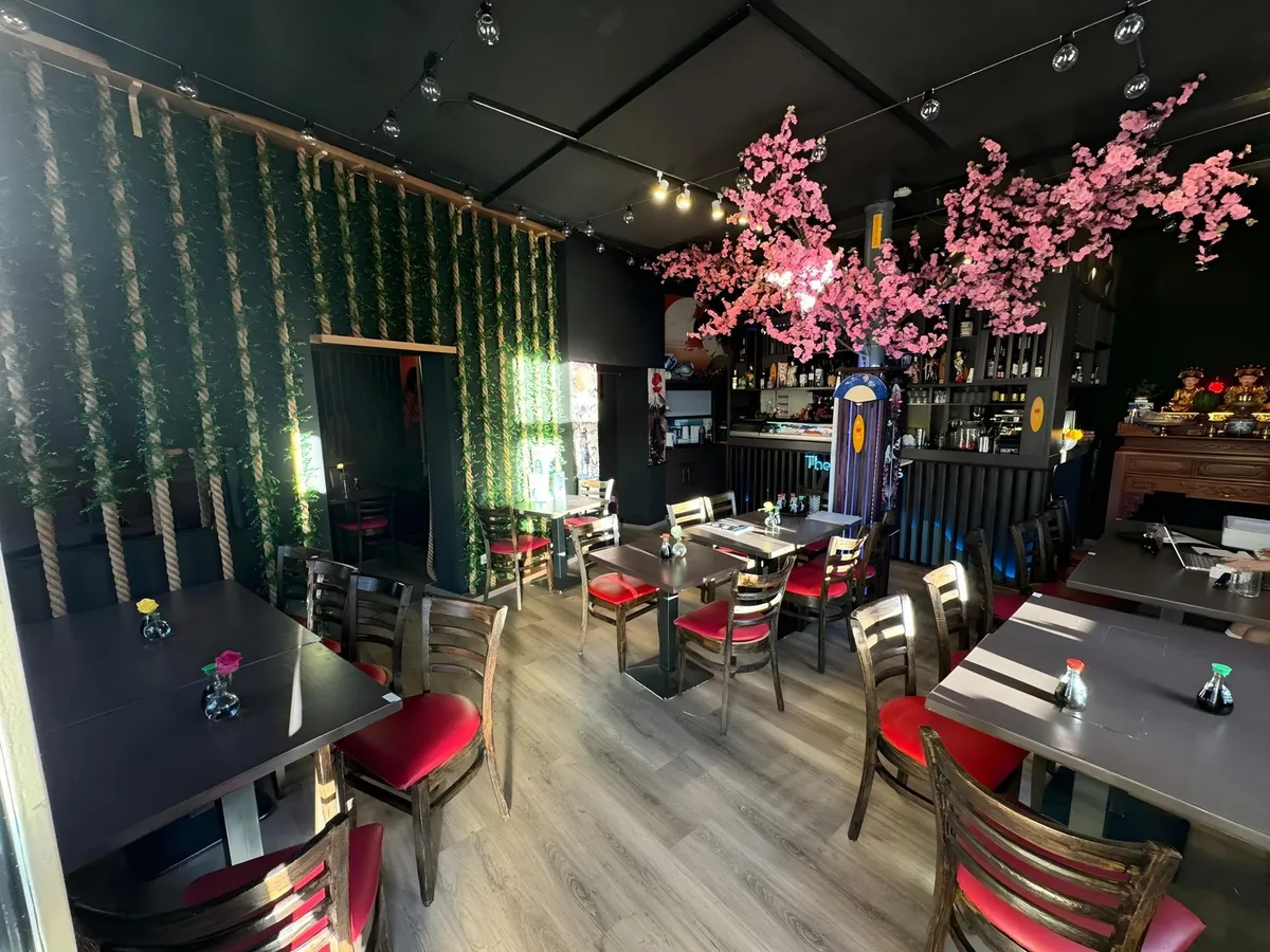 The Dragon‘s City Sushi Ramen Bowls & Vietnamesisches Restaurant