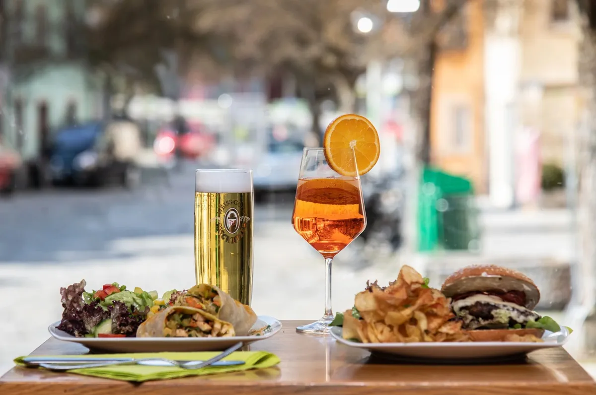 Cafe/Bar/Restaurant Großstadt